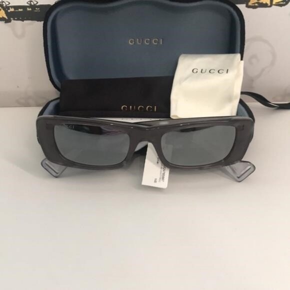 New Authentic Gucci GG0516S 002 Grey Silver Mirror Oversized Sunglasses - Picture 10 of 11